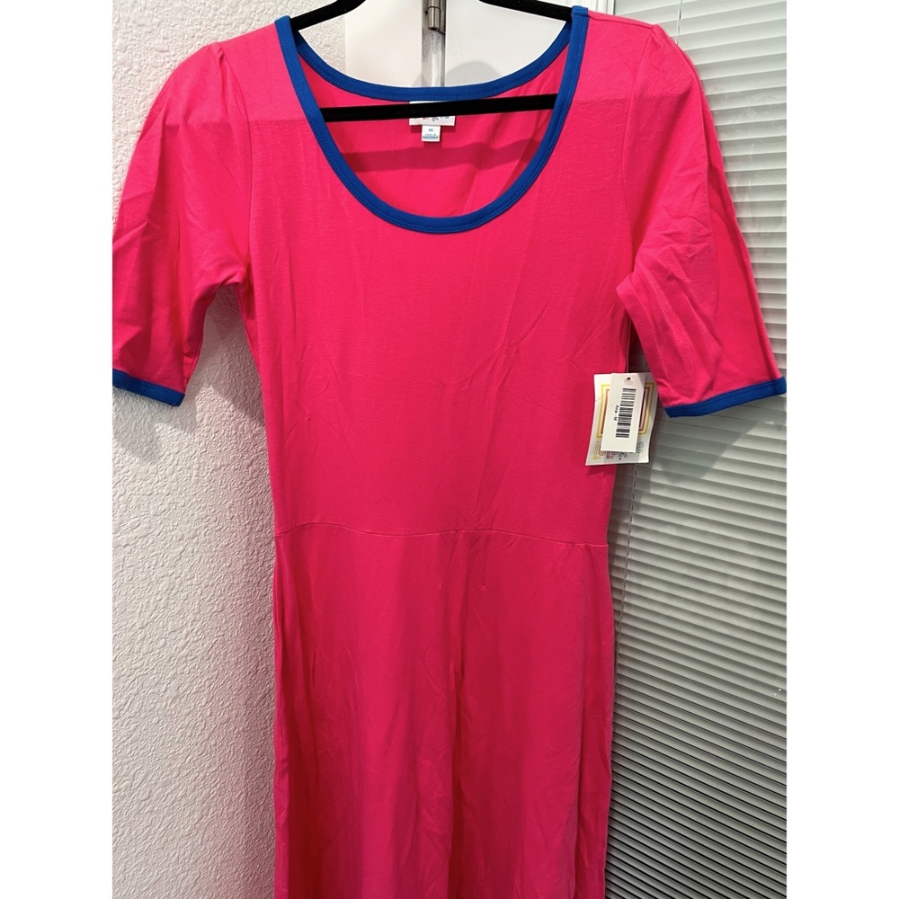 Medium LuLaRoe Ana dress